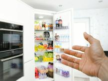 Fridge 冰箱膠邊老化耗電又讓食物易壞 在家輕鬆檢測一下