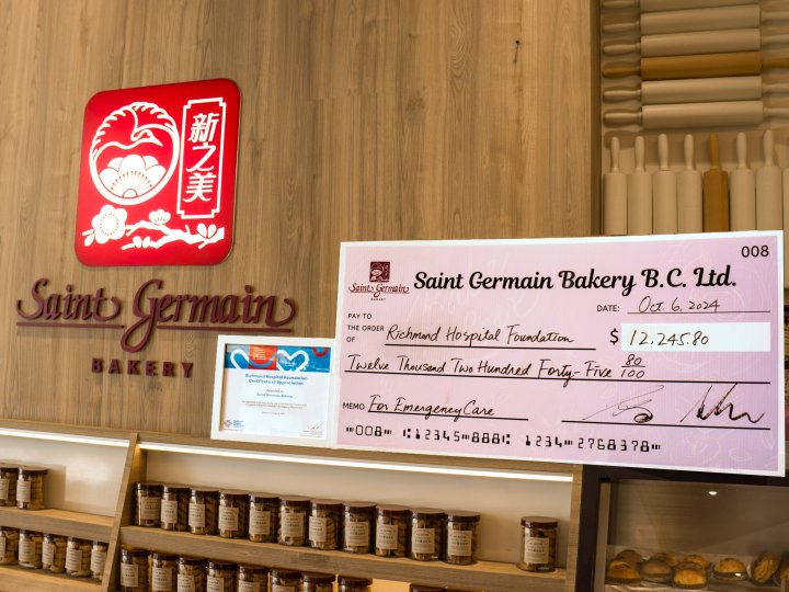 Charity Bake Sale 新之美餅店慈善義賣 籌 $12,245.80｜助列治文醫院提升設施