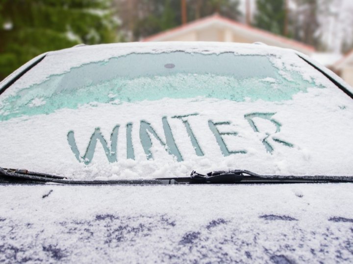 美國東岸遭遇強烈風暴  多班前往該區航班取消