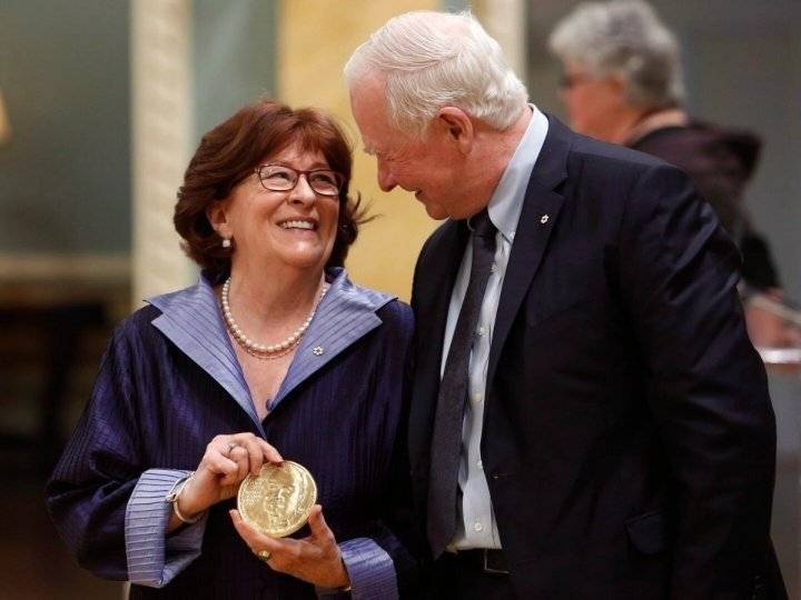總理卡尼宣佈任命前最高法院法官阿爾布爾 Louise Arbour 出任下任總督