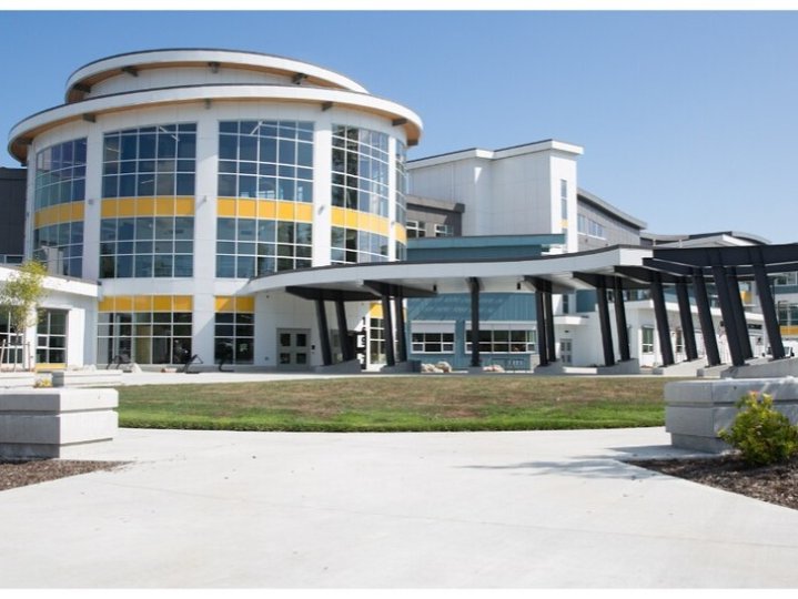 卑詩省府撥款3,500萬元資助素里一間中學擴建