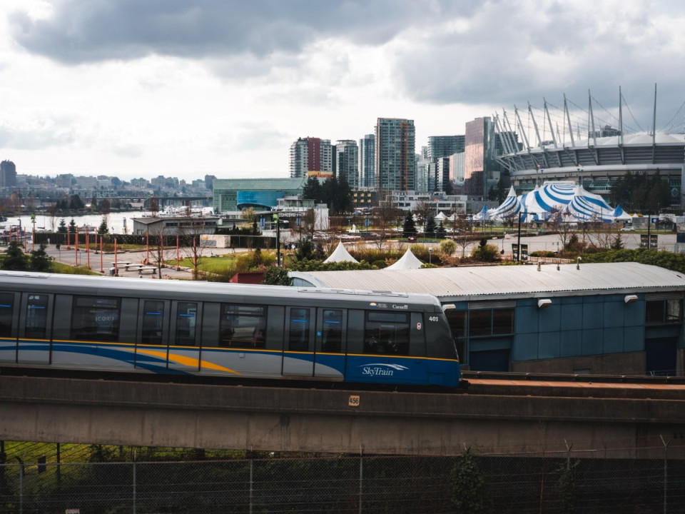 Featured News-大溫運輸警察證實一人昨晚被架空列車撞擊後不治