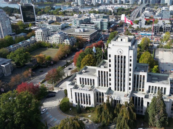 溫哥華市府徵詢公眾意見探討市中心天際線與高樓政策調整