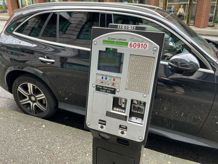 Penticton機場泊車費下月起加價    加幅高達500%